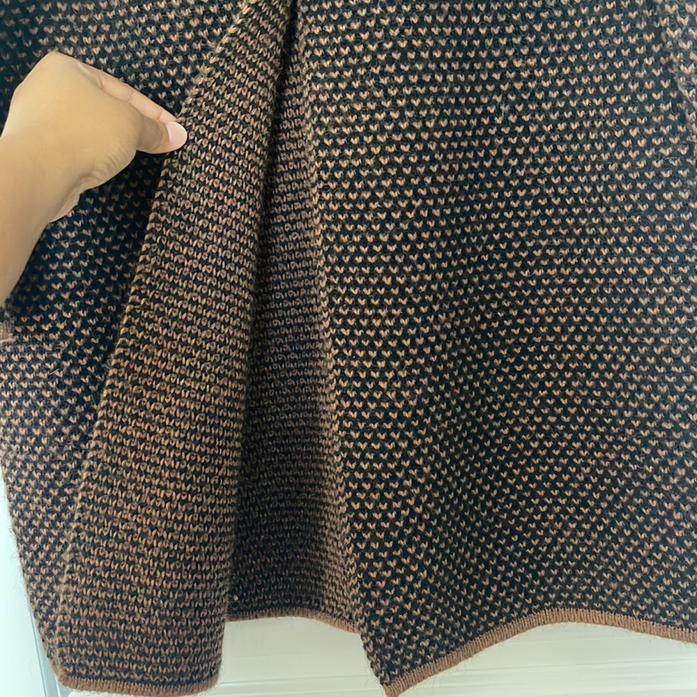 Le Maglie Di Sofia Button Down Brown Cardigan View 3